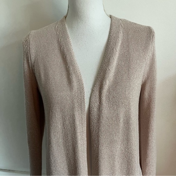 Ann Taylor • Metallic Open Front Cardigan in Vintage Blush Pink - Picture 2 of 6